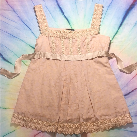 Bebe - Picture 2 of 8